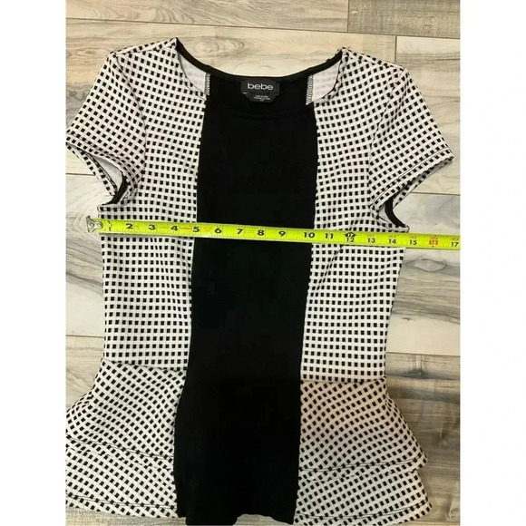 Bebe Black and white grid box peplum shirt size small - Picture 6 of 10
